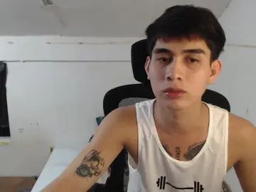 Gay sex chat with DecentGuy04 - camgaychat.com - Britain