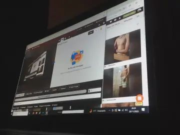 Gay sex chat with Anton1806 - camgaychat.com - Portugal