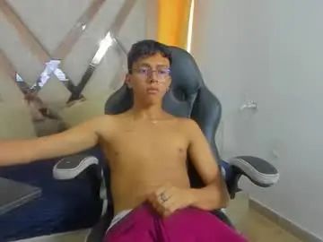 Gay sex chat with darkjonss - camgaychat.com - Spain