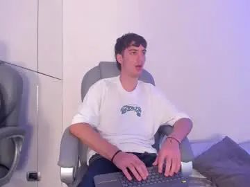 Gay sex chat with emir_ozan - camgaychat.com - Spain