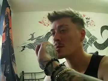 Gay sex chat with zedmihai - camgaychat.com - Britain