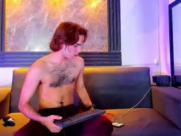 Gay sex chat with jhostin_1 - camgaychat.com - Britain