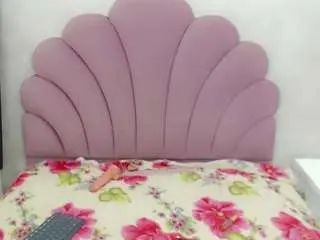 Gay sex chat with horny-bri - camgaychat.com