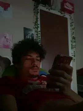 Gay sex chat with Jtp2k3 - camgaychat.com - Britain