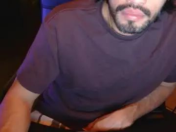 Gay sex chat with mushroomhead1420 - camgaychat.com - Britain