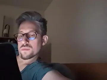 Gay sex chat with Greenbubblexxx - camgaychat.com - Britain