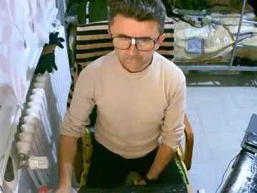 Gay sex chat with lokoum393 - camgaychat.com - Britain