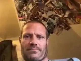 Gay sex chat with michaelvolansassault - camgaychat.com