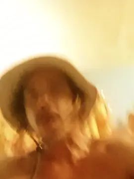 Gay sex chat with McKarness - camgaychat.com - Britain