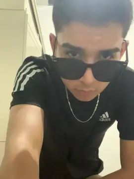 Gay sex chat with Brayan27_ - camgaychat.com - Portugal