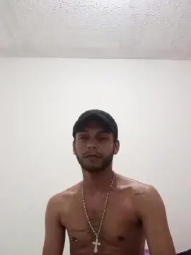 Gay sex chat with emanueldiaz3 - camgaychat.com - Portugal