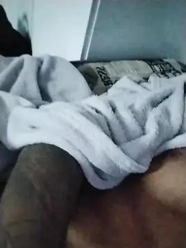 Gay sex chat with Rznlz01 - camgaychat.com - Portugal