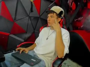 Gay sex chat with angel_latinboy23 - camgaychat.com - Spain