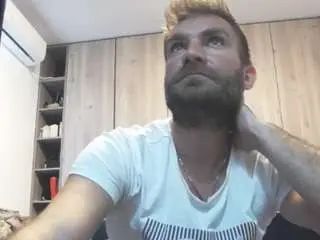 Gay sex chat with kevin10x - camgaychat.com