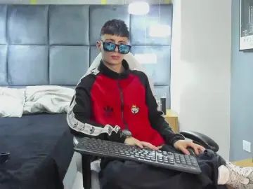 Gay sex chat with EroFox_77 - camgaychat.com - Spain