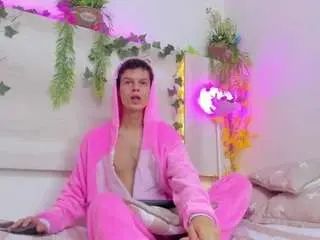 Gay sex chat with angelslimm - camgaychat.com