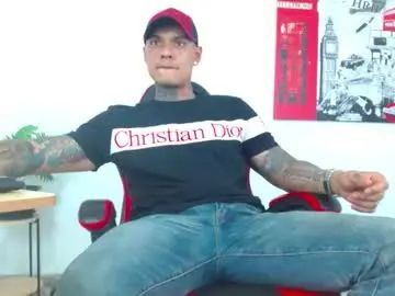 Gay sex chat with juniior_333 - camgaychat.com - Britain