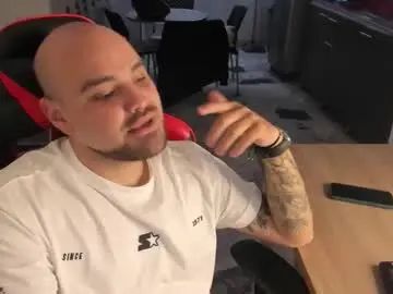 Gay sex chat with eliancrow - camgaychat.com - Britain