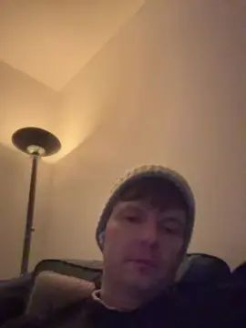 Gay sex chat with Sunshine585 - camgaychat.com - Britain