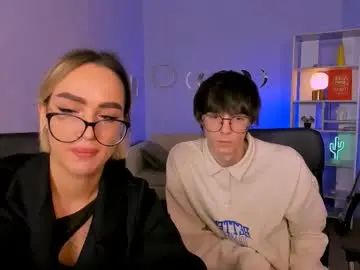 Gay sex chat with caleb_lichi - camgaychat.com - Britain