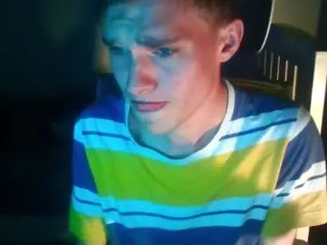 Gay sex chat with bluegaze6227724 - camgaychat.com - Britain