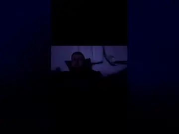 Gay sex chat with deewqwwww - camgaychat.com - Britain