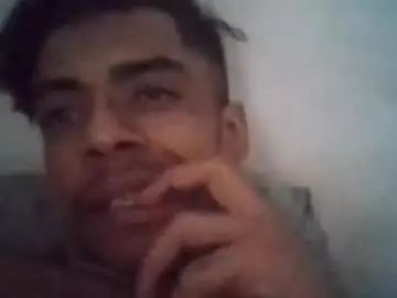 Gay sex chat with raul3944 - camgaychat.com - Britain