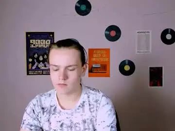 Gay sex chat with leo_void - camgaychat.com - Britain