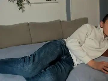 Gay sex chat with johny_travolta - camgaychat.com - Britain