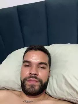 Gay sex chat with Johnlewiis - camgaychat.com - Portugal