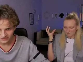 Gay sex chat with didi-meow - camgaychat.com