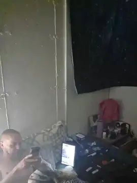 Gay sex chat with Newbiedreamer - camgaychat.com - Britain