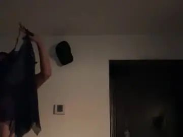 Gay sex chat with sasuakekain - camgaychat.com - Britain