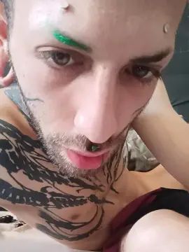 Gay sex chat with corestep - camgaychat.com - Spain
