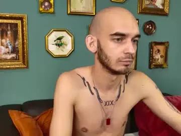 Gay sex chat with burning_bald - camgaychat.com - Britain