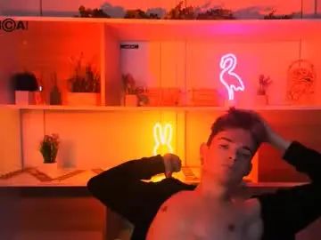 Gay sex chat with michael_just - camgaychat.com - Britain