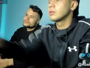 Gay sex chat with straight_boys_hornys - camgaychat.com - Britain