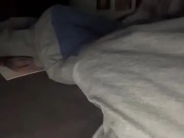 Gay sex chat with iverny11 - camgaychat.com - Britain