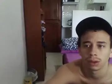 Gay sex chat with fhilypn773 - camgaychat.com - Britain