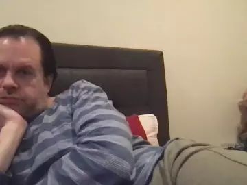 Gay sex chat with crispycreamy - camgaychat.com - Britain