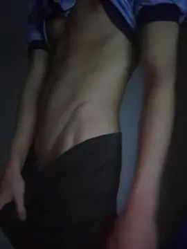 Gay sex chat with Samueli18yoo - camgaychat.com