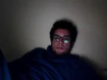 Gay sex chat with bigangelxs - camgaychat.com - Britain