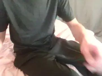 Gay sex chat with Mano375 - camgaychat.com - Britain