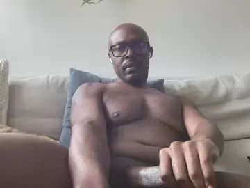 Gay sex chat with bigbonepapi - camgaychat.com - Britain