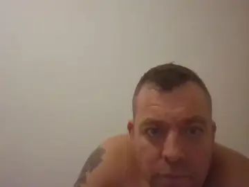 Gay sex chat with its_us2s21 - camgaychat.com - Britain