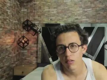 Gay sex chat with NiklasRavn - camgaychat.com - Spain