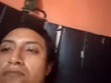 Gay sex chat with rodrigo13p - camgaychat.com - Britain