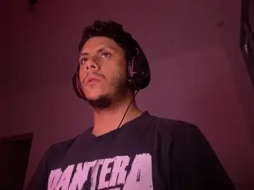 Gay sex chat with caiobraga1 - camgaychat.com - Portugal