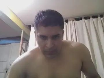 Gay sex chat with miguelmr21 - camgaychat.com - Spain