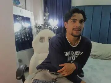 Gay sex chat with MattFiore - camgaychat.com - Spain